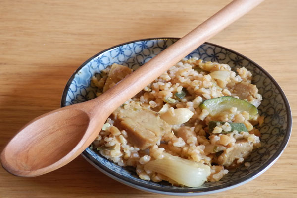 Curry de seitan au boulgour et à l'arachide