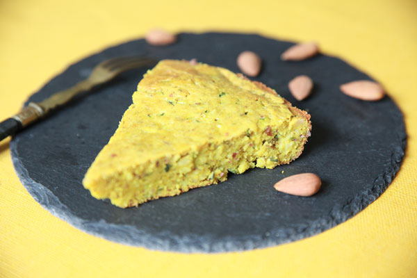 Gâteau de courgette au curcuma