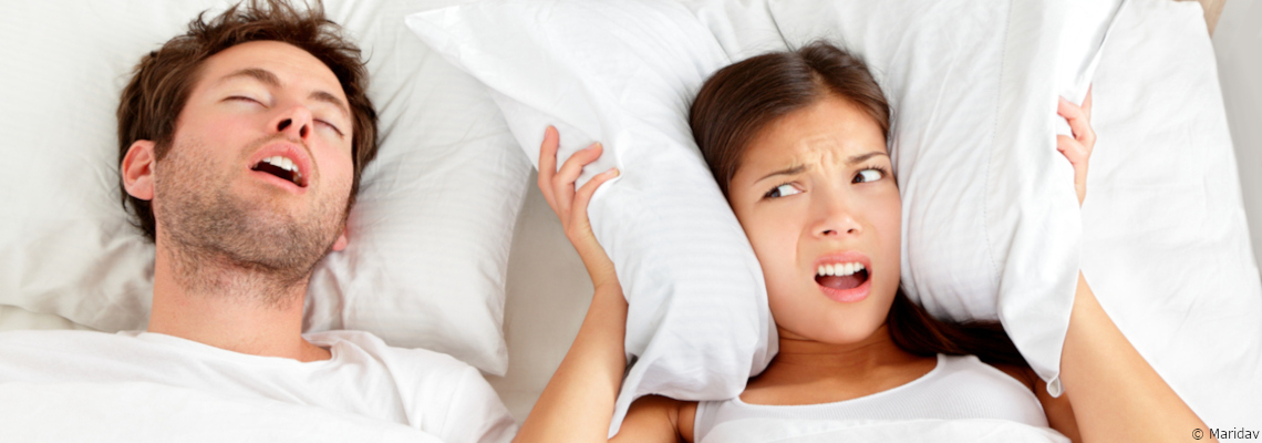 Ces 4 astuces anti-ronflement pourront vous aider à retrouver des nuits calmes