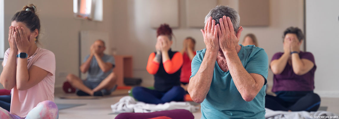 Yoga des yeux : une technique pour protéger sa vue à l’ère des écrans 